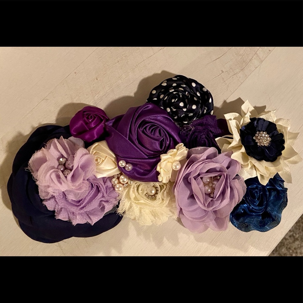 Belt corsage